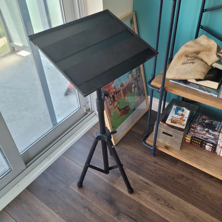 Adjustable Stand Tripod - Black