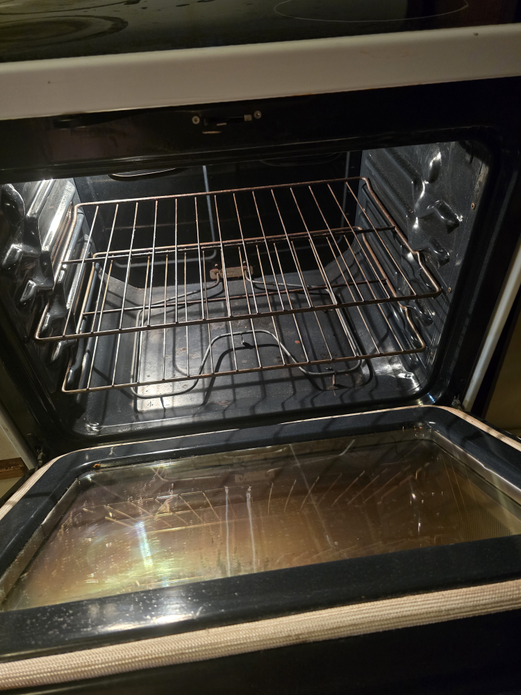 GE Electric Stove/Oven - photo 3