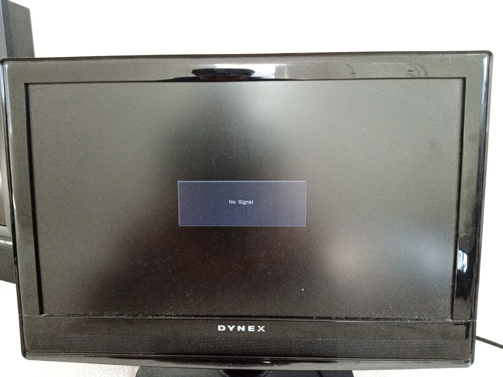 Dynex 24" LED TV - Model DX-24L200A12 image indicator(6)