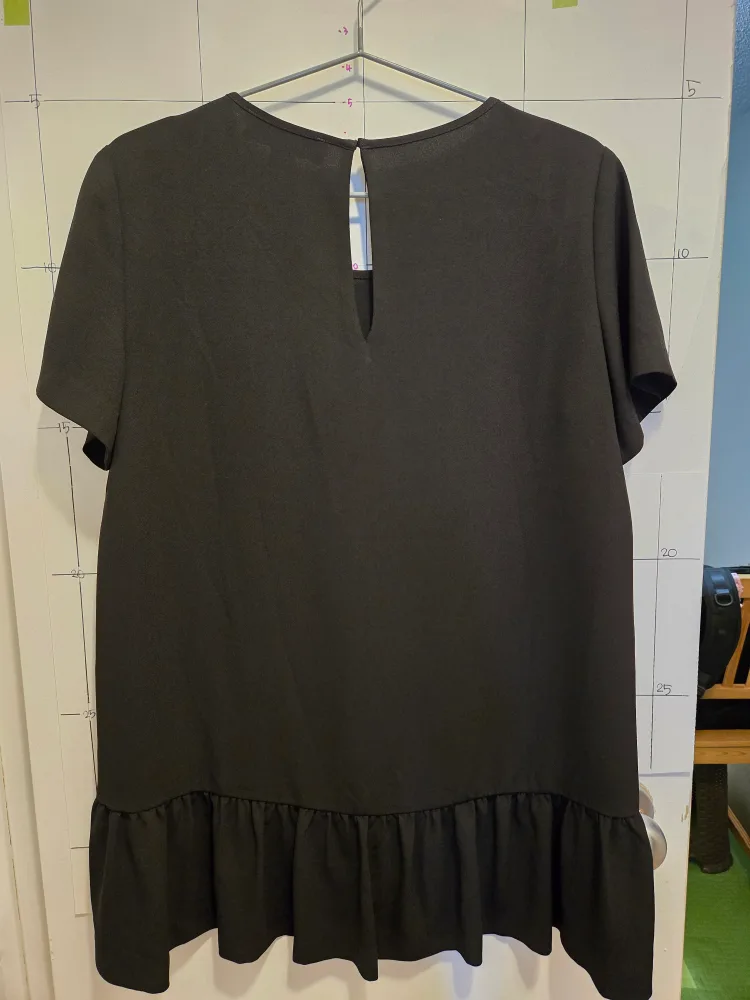 MICHAEL KORS Black Ruffle Hem Top image indicator(2)