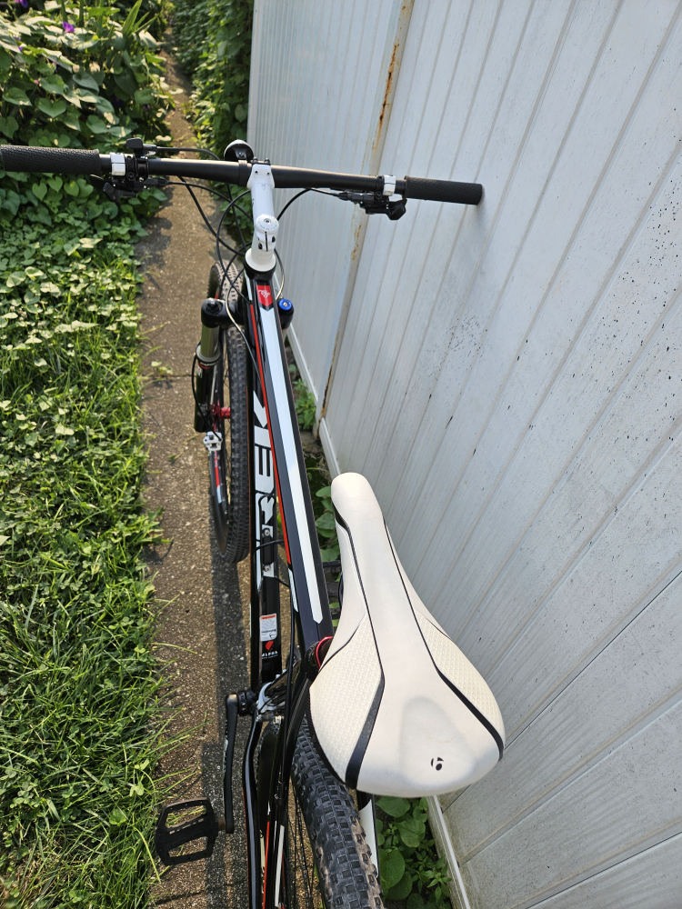 Trek Xcaliber Mountain Bike - photo 5
