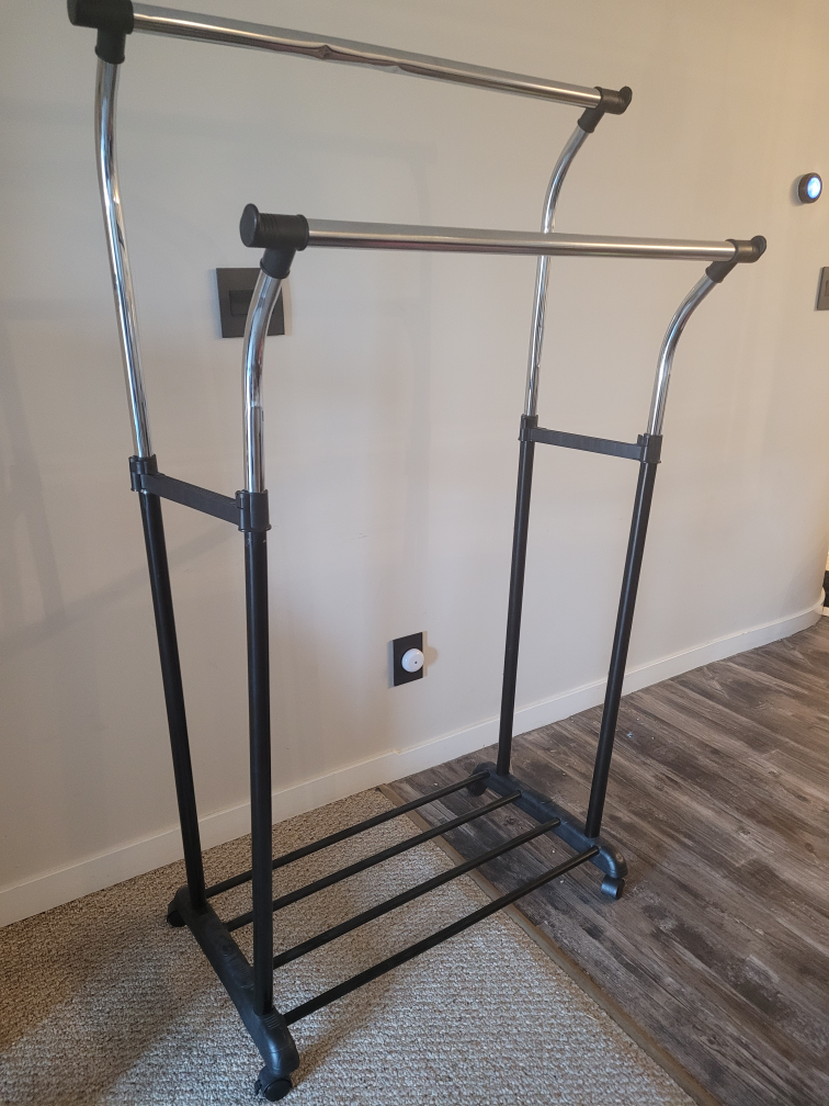 Adjustable Garment Rack