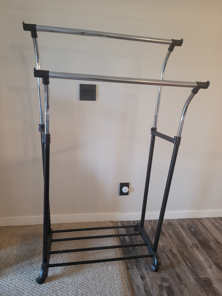 Adjustable Garment Rack - photo 2