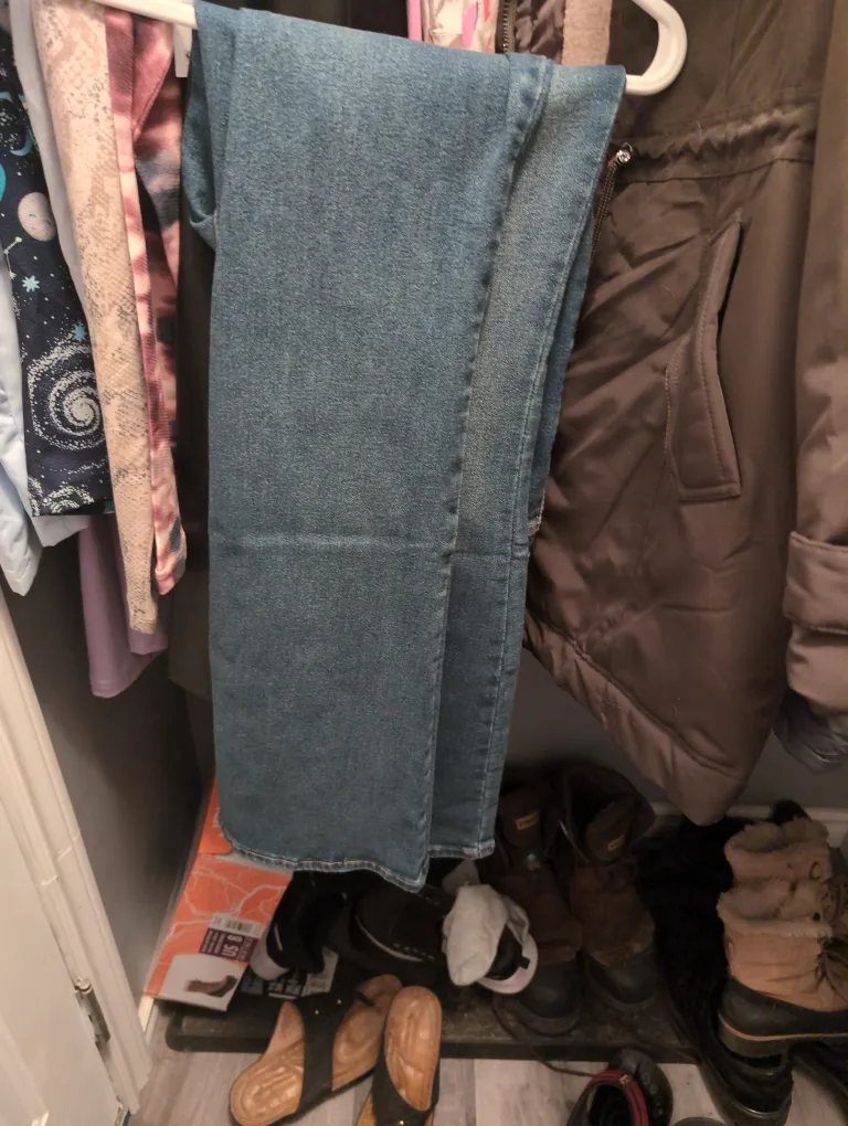 Light Wash Denim Jeans thumbnail