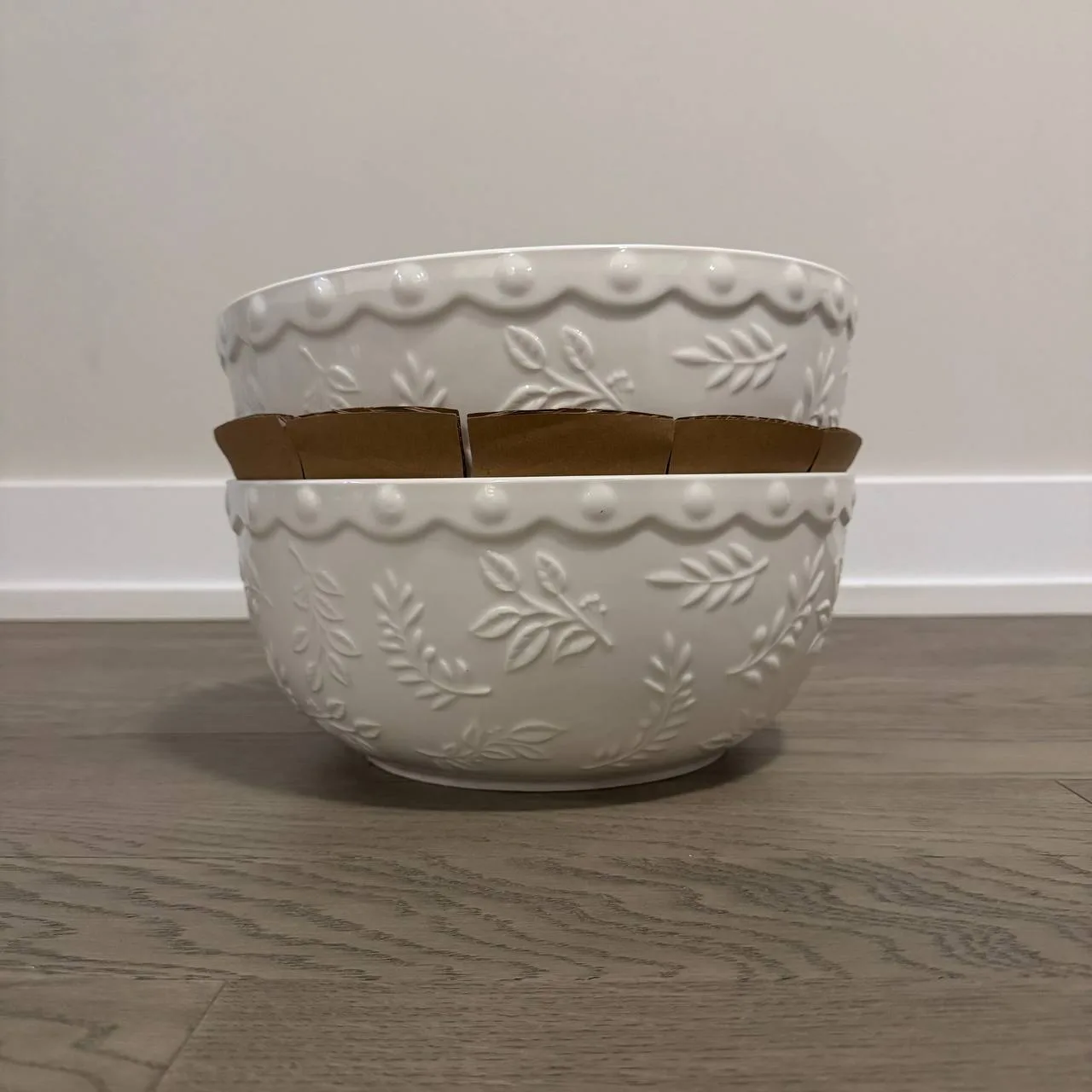 2 FRAÎCHE Holiday Large Mixing Bowls thumbnail