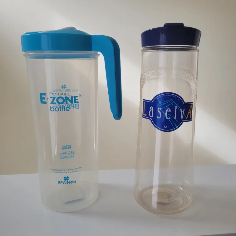 2X Korea Water Jars Pitchers thumbnail