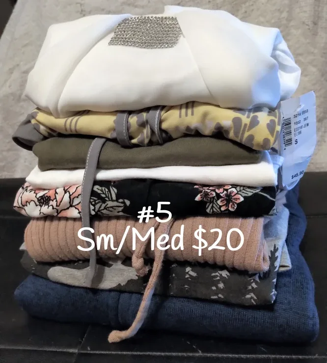Womens CLOTHING BUNDLES ~ Size Sm/Med image indicator(3)