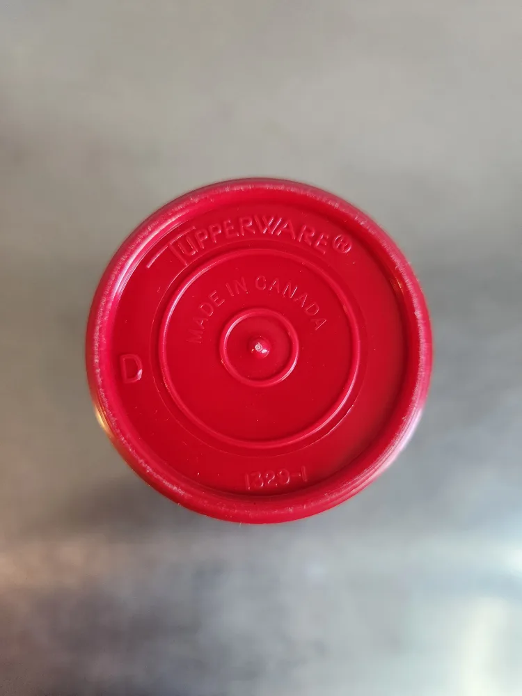 Tupperware Pump Dispenser - Red & Yellow image indicator(4)