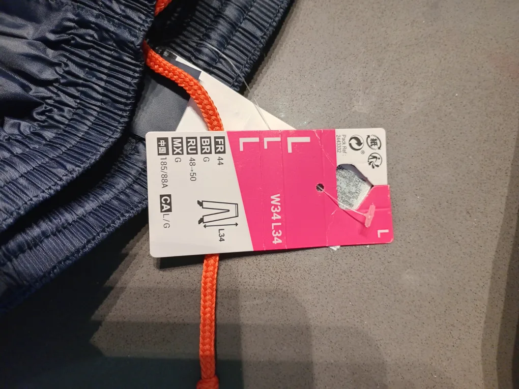 Decathlon Quechua waterproof Pants - Size L image indicator(2)