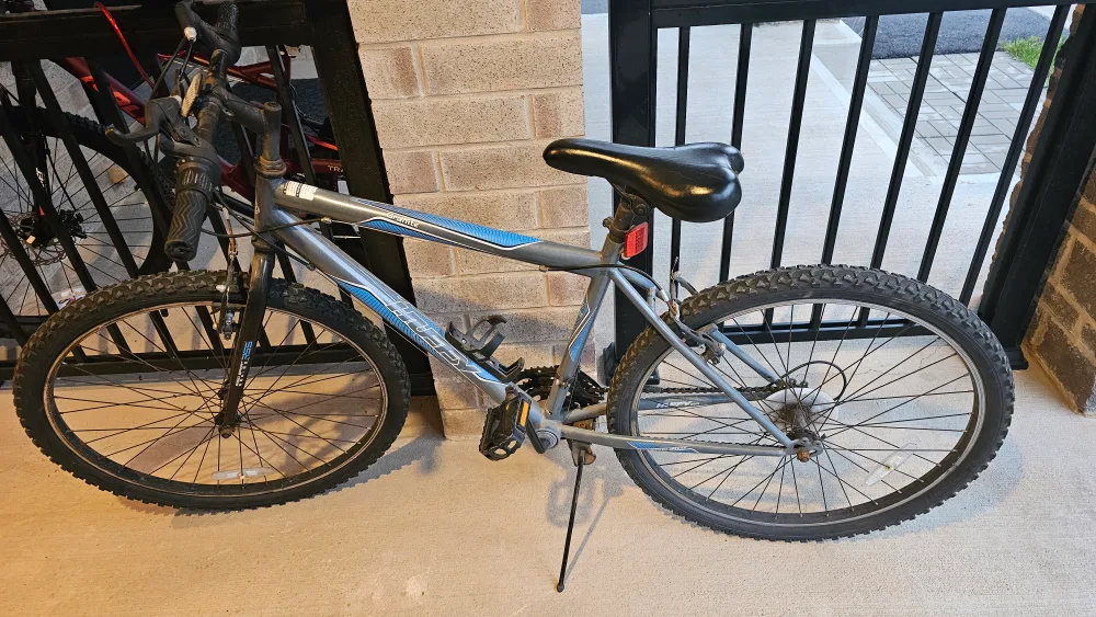 Husky Granite Mountain Bike | Excellent condition thumbnail