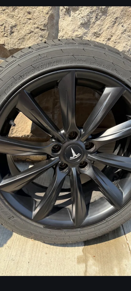 Tesla Model 4 Rims & Winter Tires - 235/45R18 thumbnail