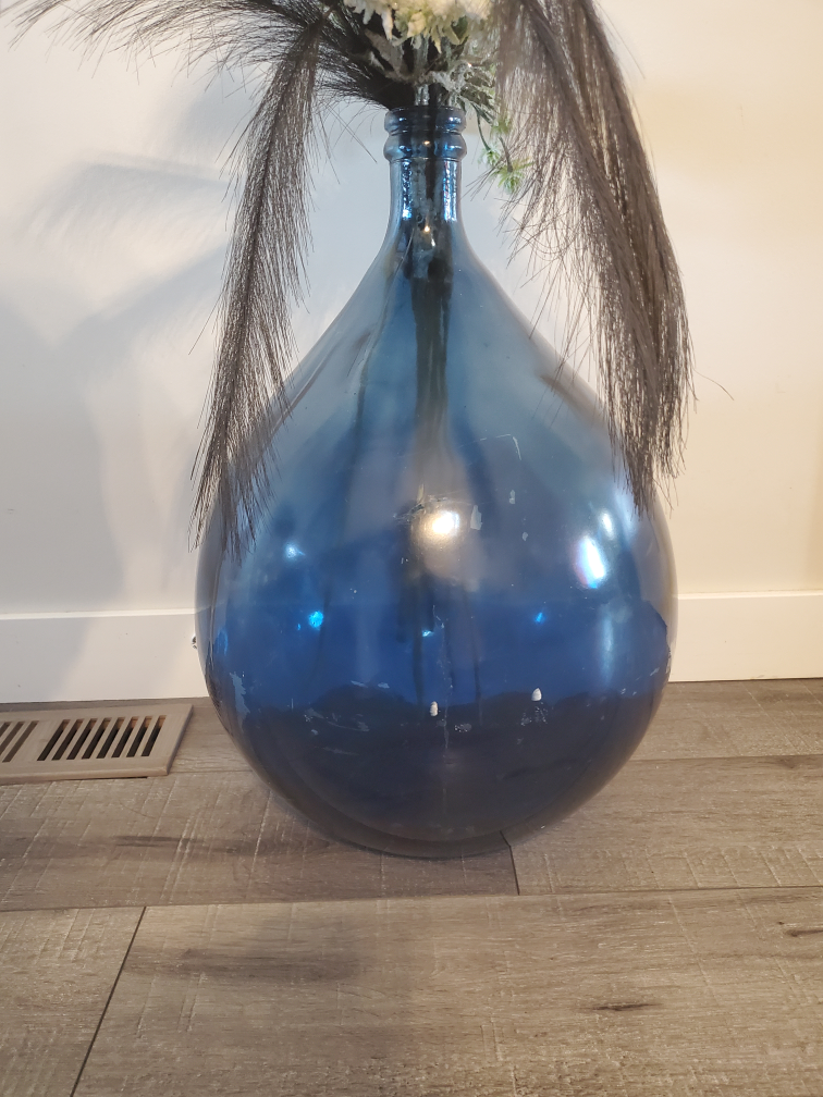 Large Blue Glass Vase with Feather Arrangement - photo 3