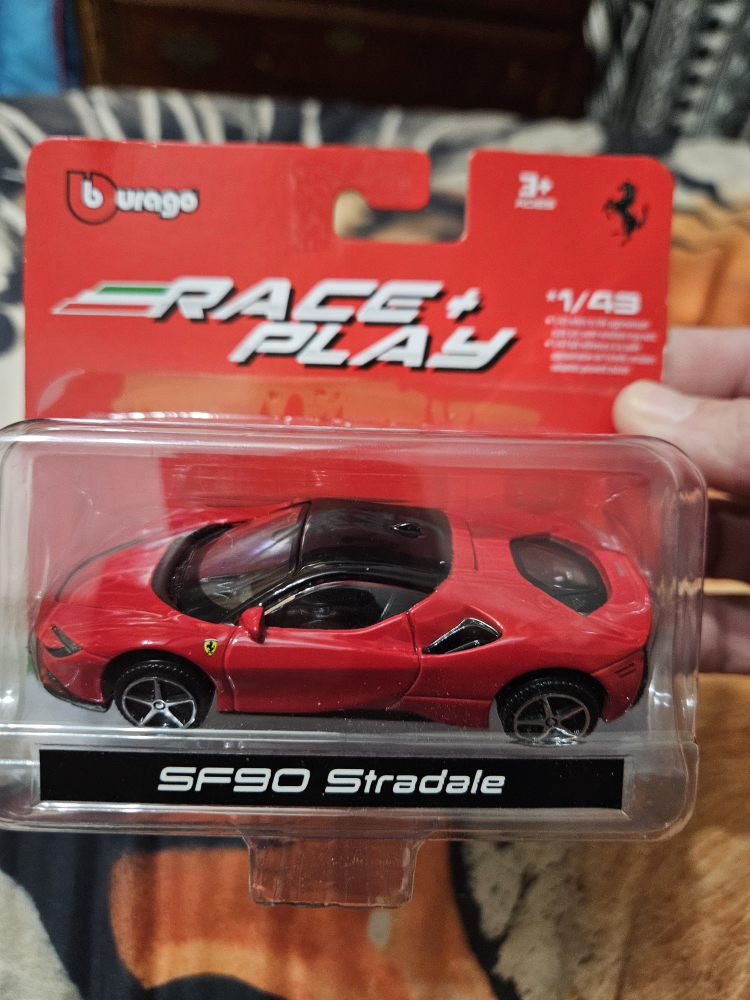 Burago Ferrari SF90 Stradale 1/43 Scale