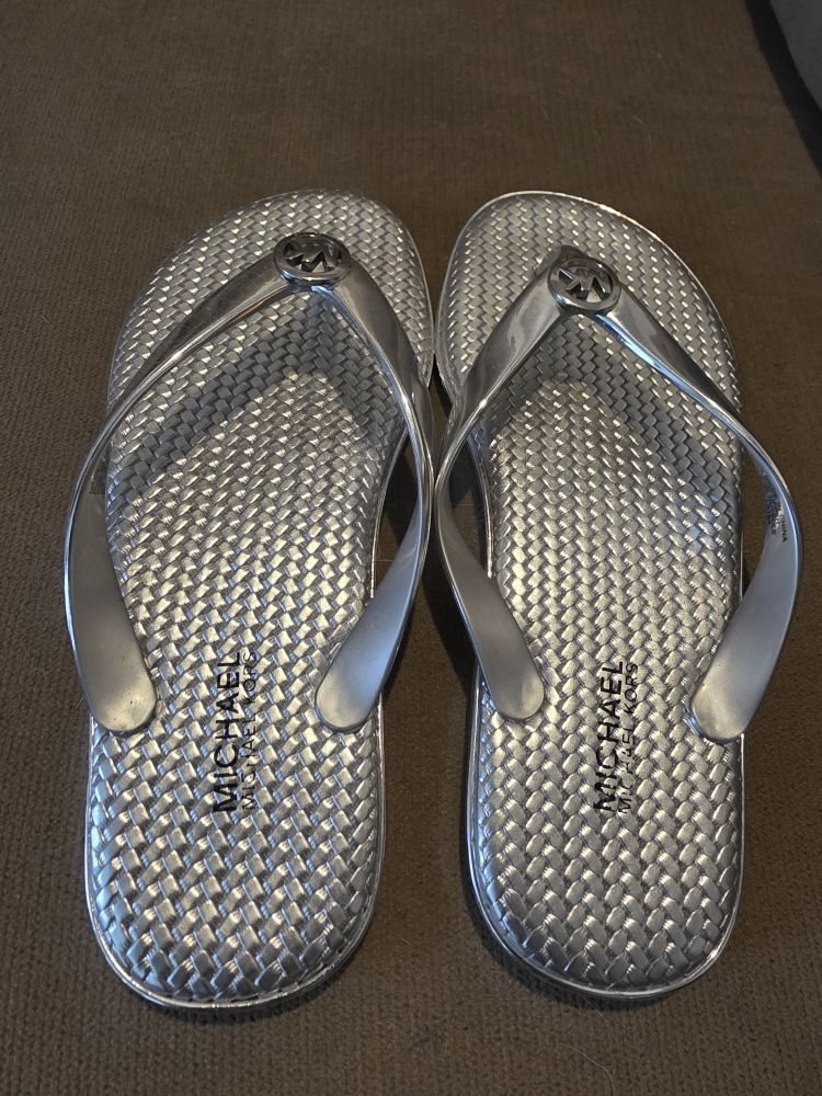 Michael Kors Silver Flip Flops - photo 2