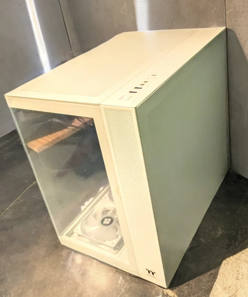 All New custom MSI B760 PC, DDR5 , 4060 image indicator(3)