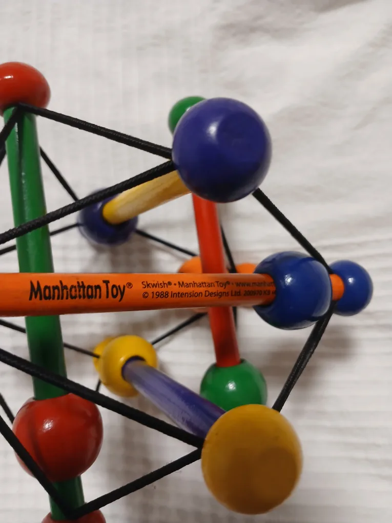 Wooden Manhattan toy for babies image indicator(2)