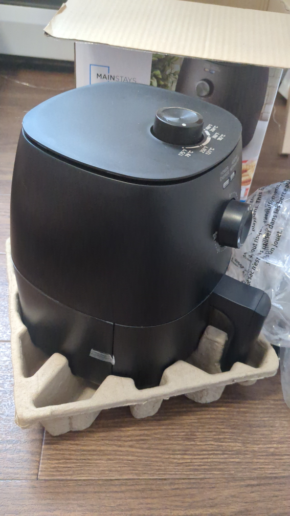 Mainstays 2L Air Fryer - Like New! - photo 3