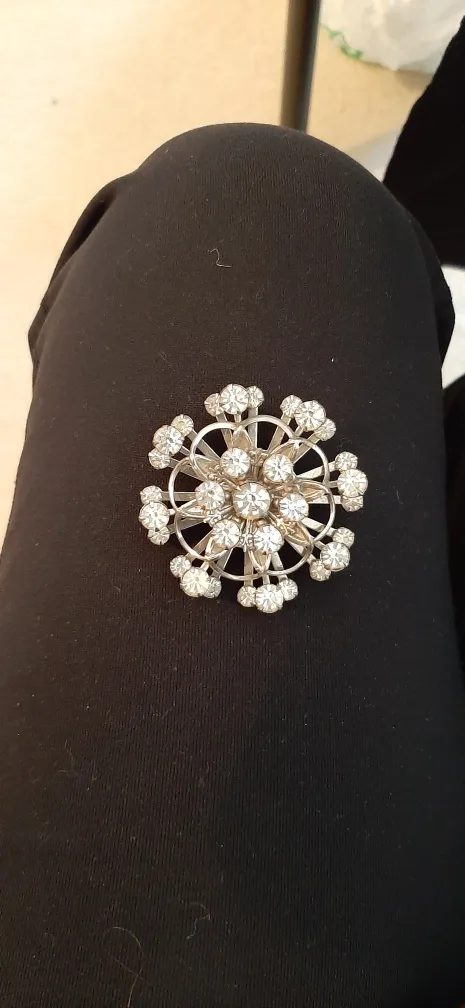 Vintage Silver-Tone Snowflake Brooch thumbnail