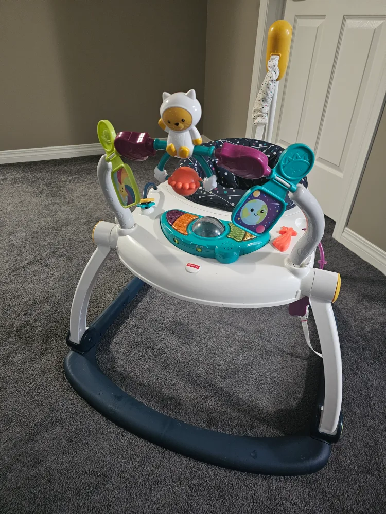 Fisher-Price Jumperoo - Great Condition! thumbnail