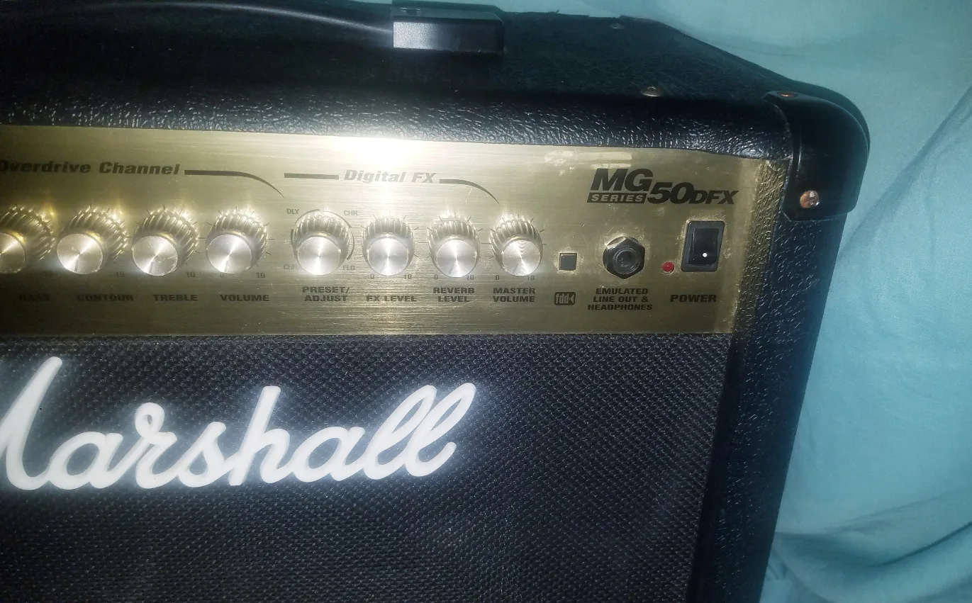 Marshall MG50DFX Channel Guitar Amplifier 50 Watts image indicator(3)