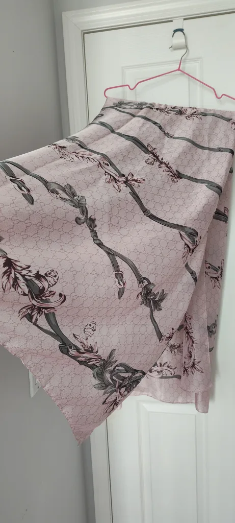 Silk Feeling Scarf image indicator(2)