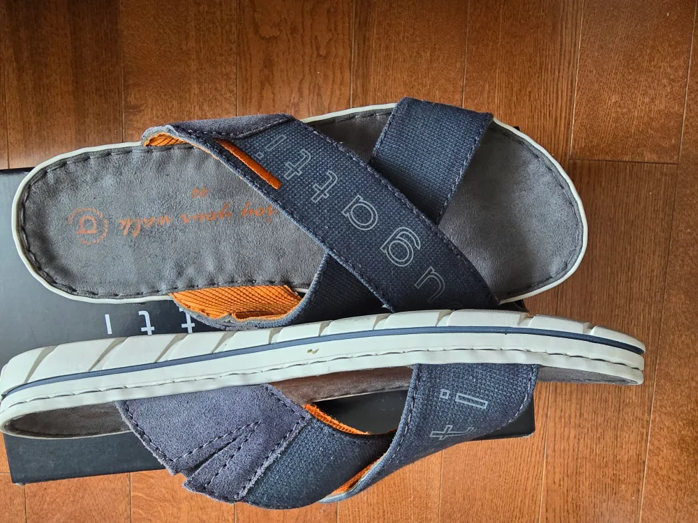 Bugatti Men's Cross Strap Sandals - Size 11 image indicator(4)