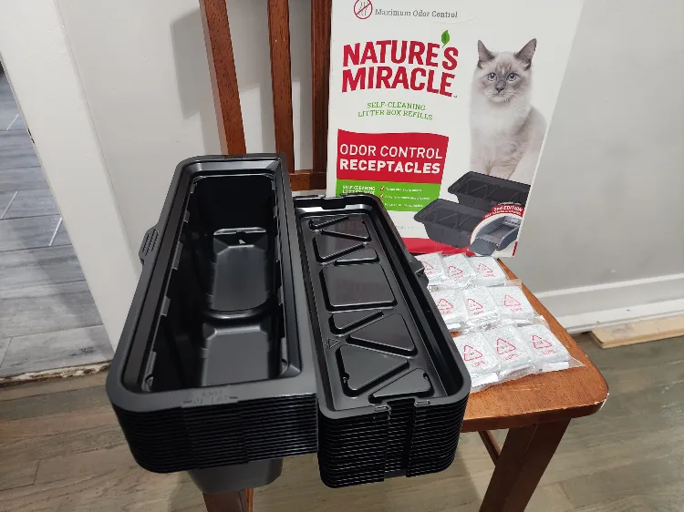 Nature's Miracle Self-Cleaning Litter Box Refills thumbnail