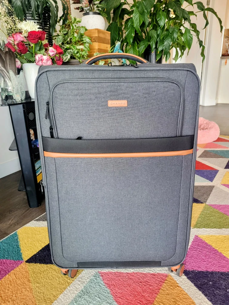 BRAND NEW! Champs Luggages with locks image indicator(4)