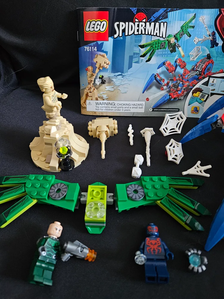 LEGO Retired Set #76114 - Spider-Man's Spider Crawler image indicator(3)