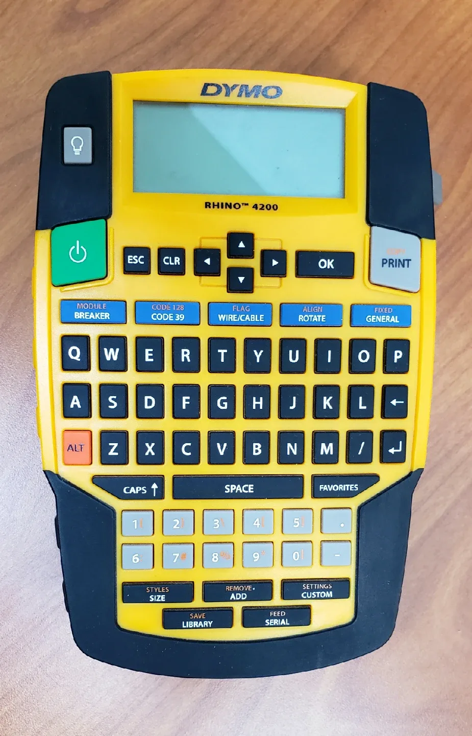 Dymo Rhino 4200 Label Maker + 2 new label cassettes thumbnail