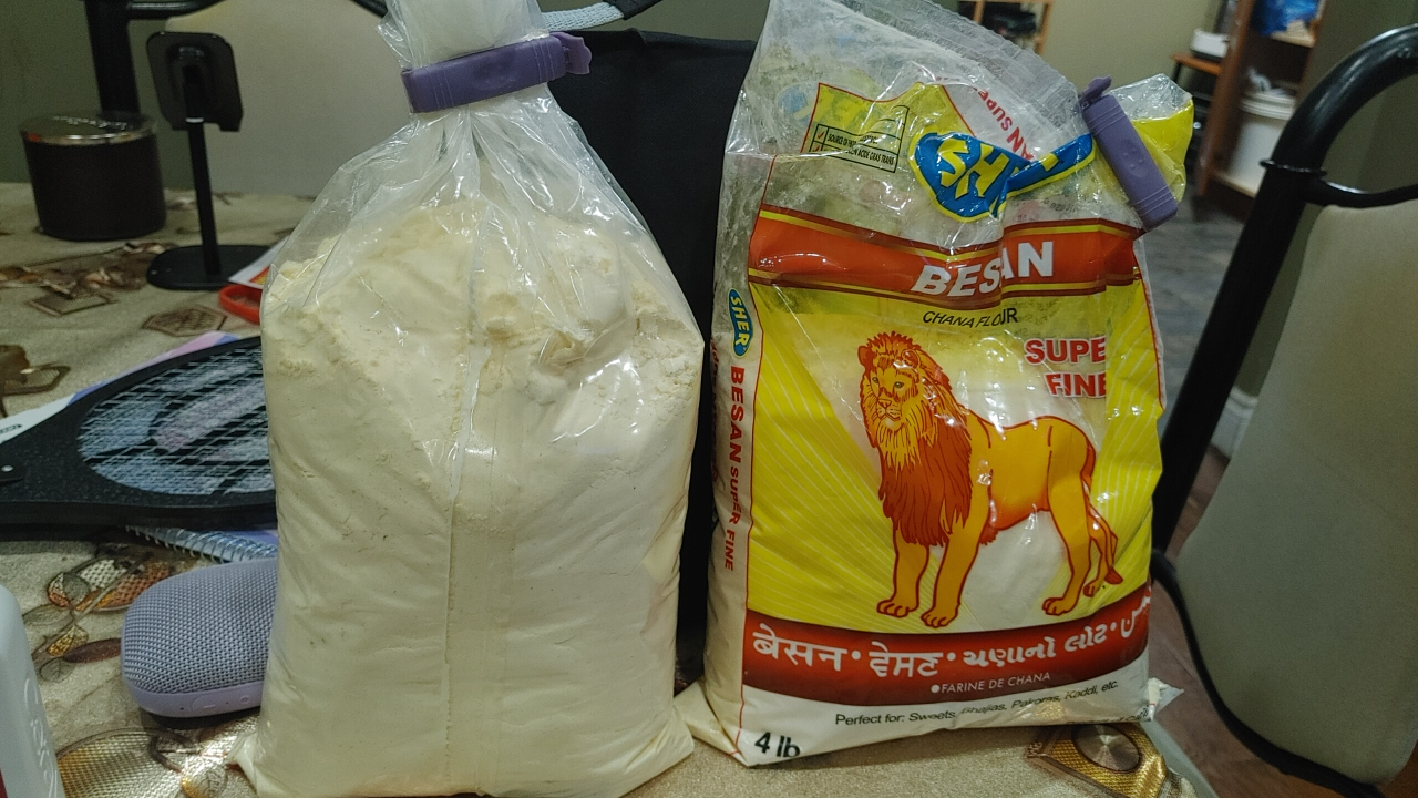 Besan Chana Flour - 4 lb Bag