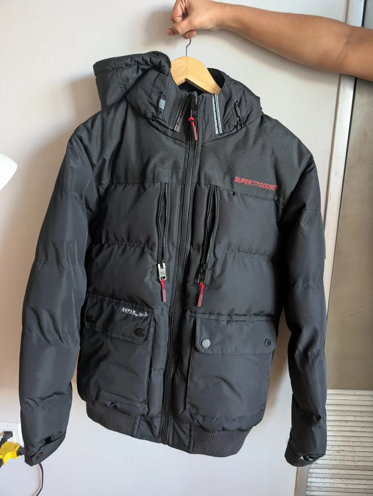 Super Goose Black Puffer Jacket