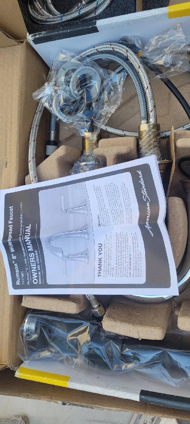 American Standard Rumson 8" Widespread Faucet thumbnail