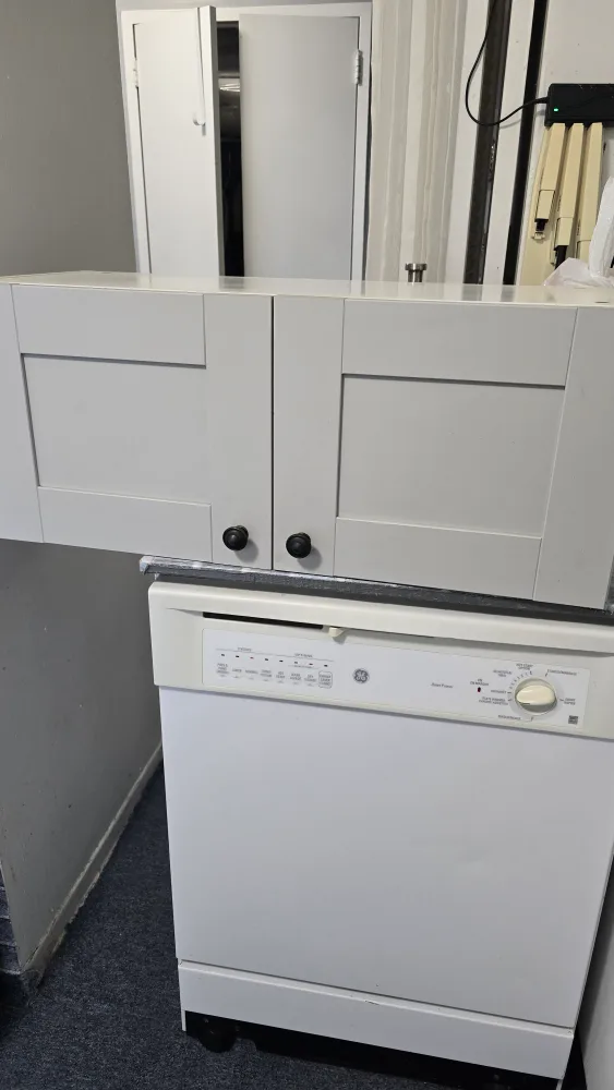 Grey Kitchen Cabinet thumbnail