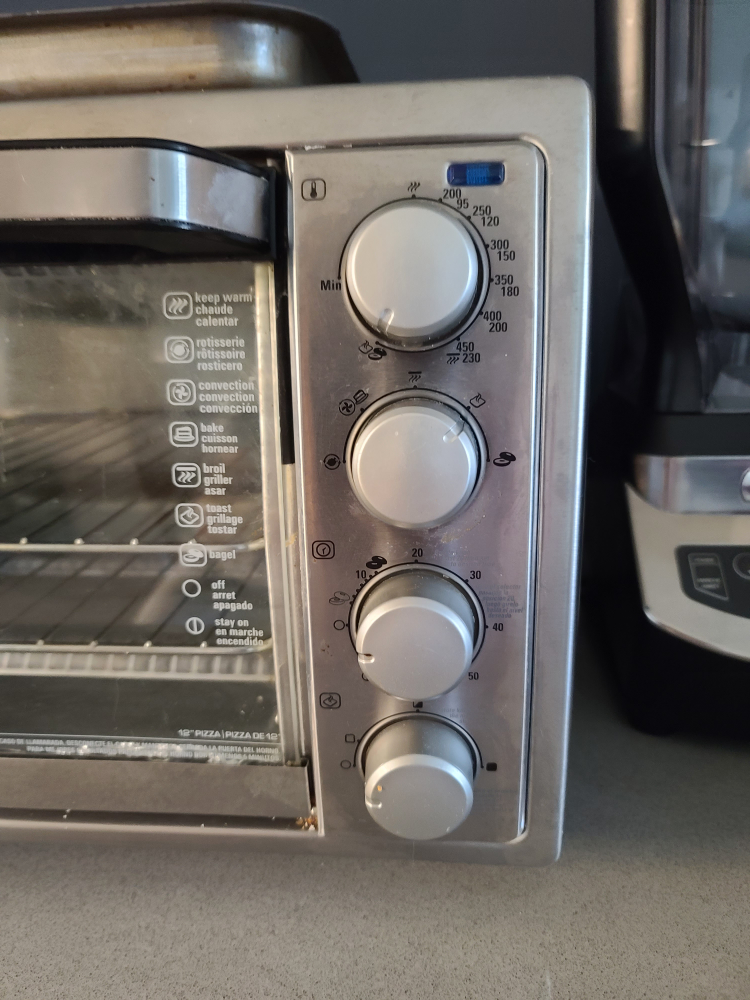 Black+Decker Toaster Oven - photo 2