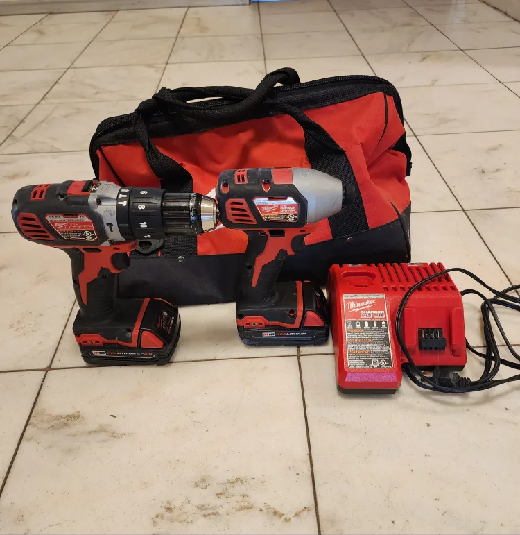 Milwaukee M18 Cordless Drill and Impact Driver Kit image indicator(10)
