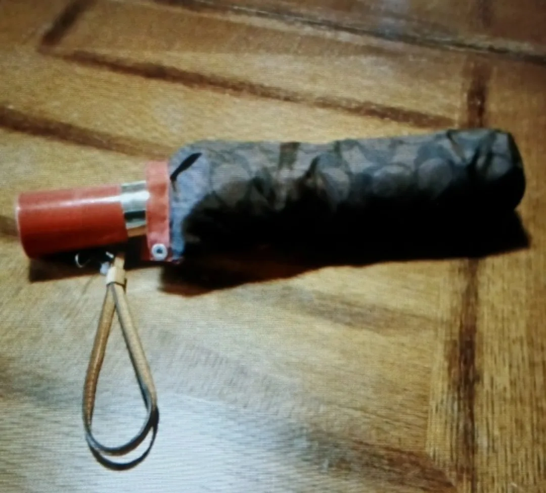 NEW! COACH SIGNATURE MINI UMBRELLA image indicator(4)