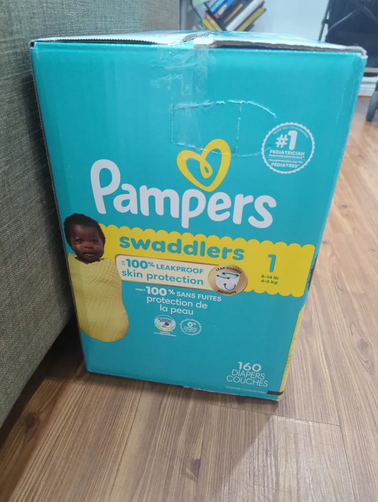 Pampers Swaddlers Size 1 (160 Diapers) image indicator(3)