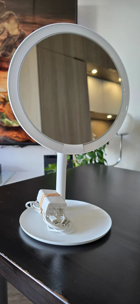 AMIRO LED Makeup Mirror with Charger thumbnail