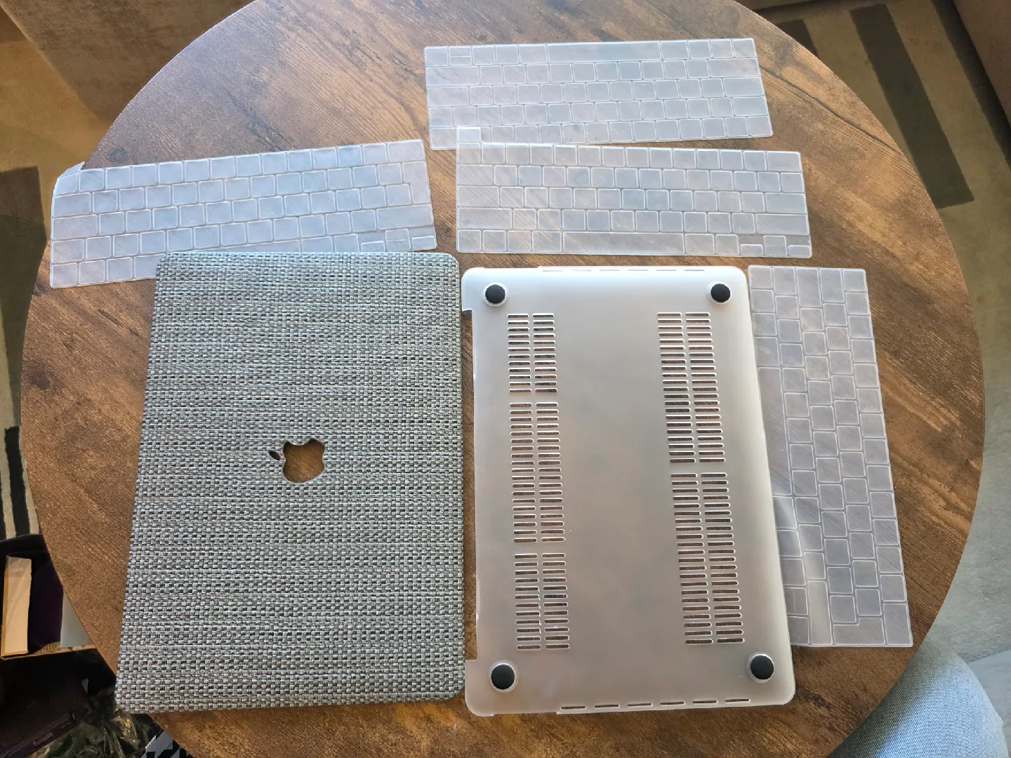 Apple Macbook Case & Keyboard Cover 13" image indicator(3)