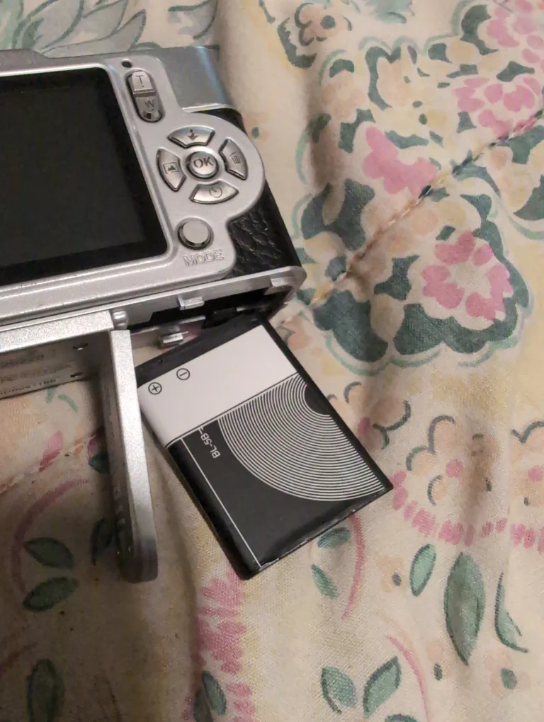 Vivitar 8.1 MP Digital Camera image indicator(5)