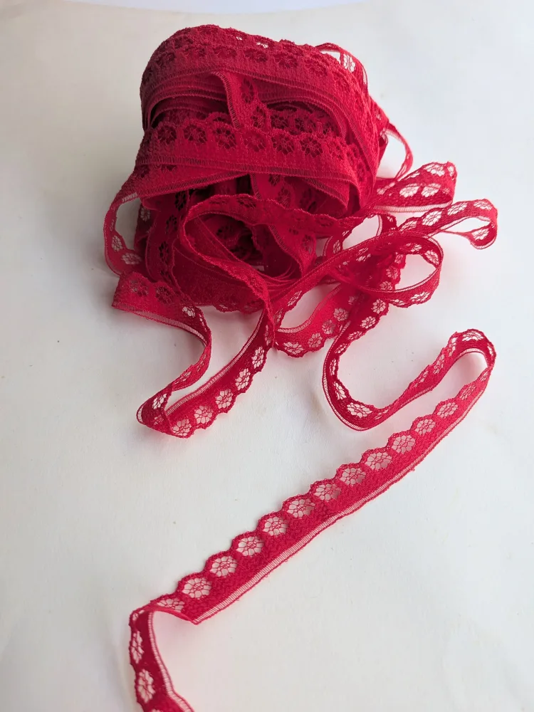 TEN YARDS narrow cherry red floral Lace trim half inch wide thumbnail