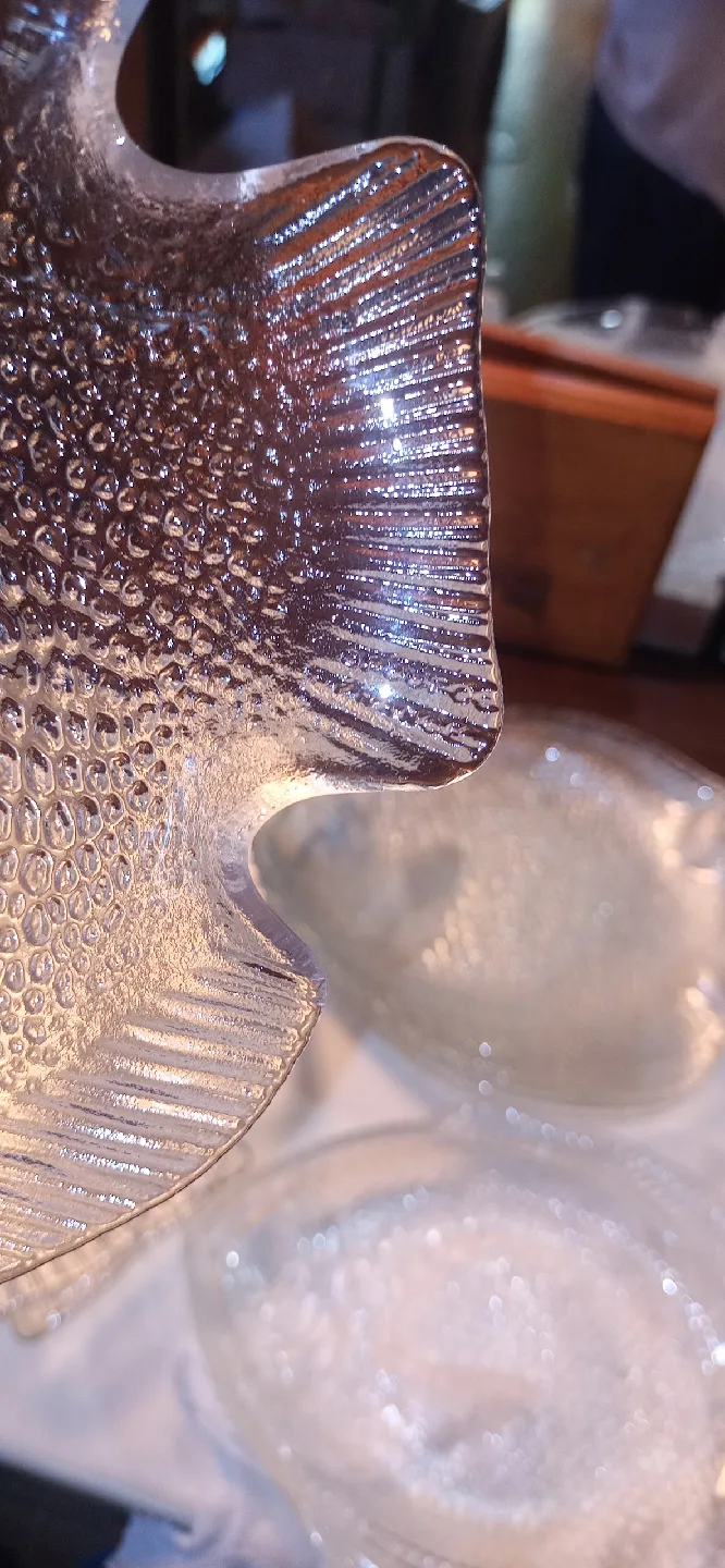 1980s Fish Serving and Dinner Plates. image indicator(6)