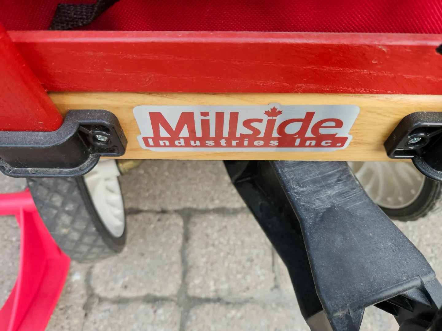 Millside Industries Express Wagon with Skis image indicator(2)