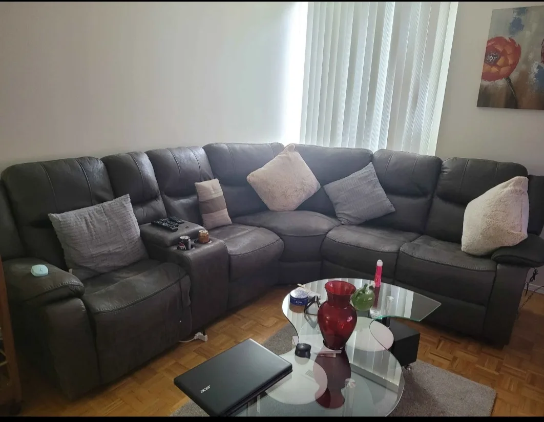 Reclining Sectional Sofa LIKE NEW. thumbnail