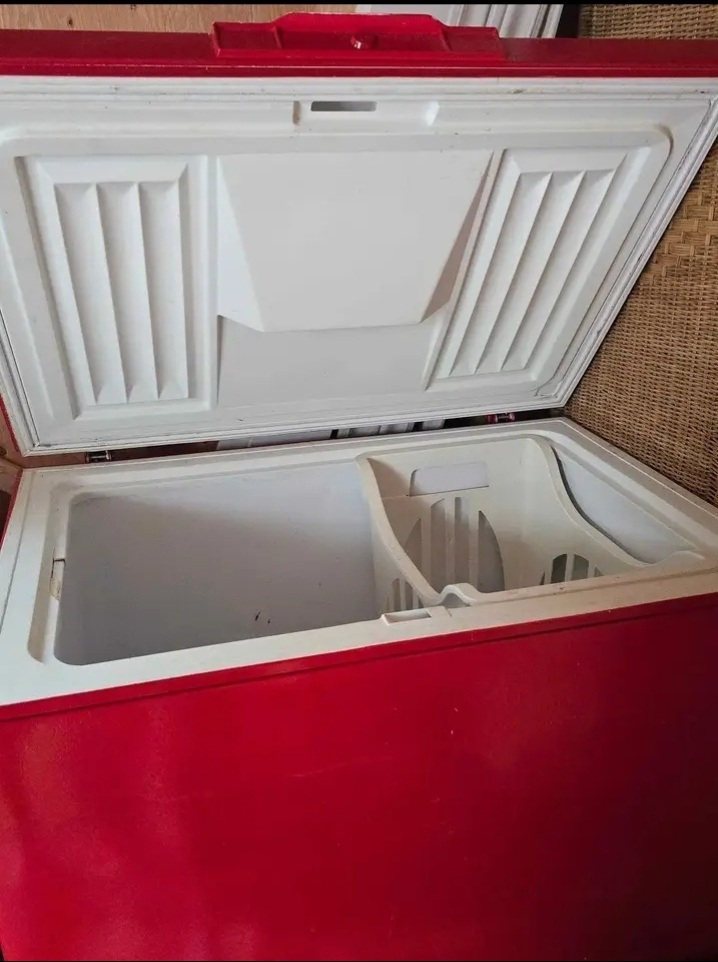 Red Chest Freezer - photo 3