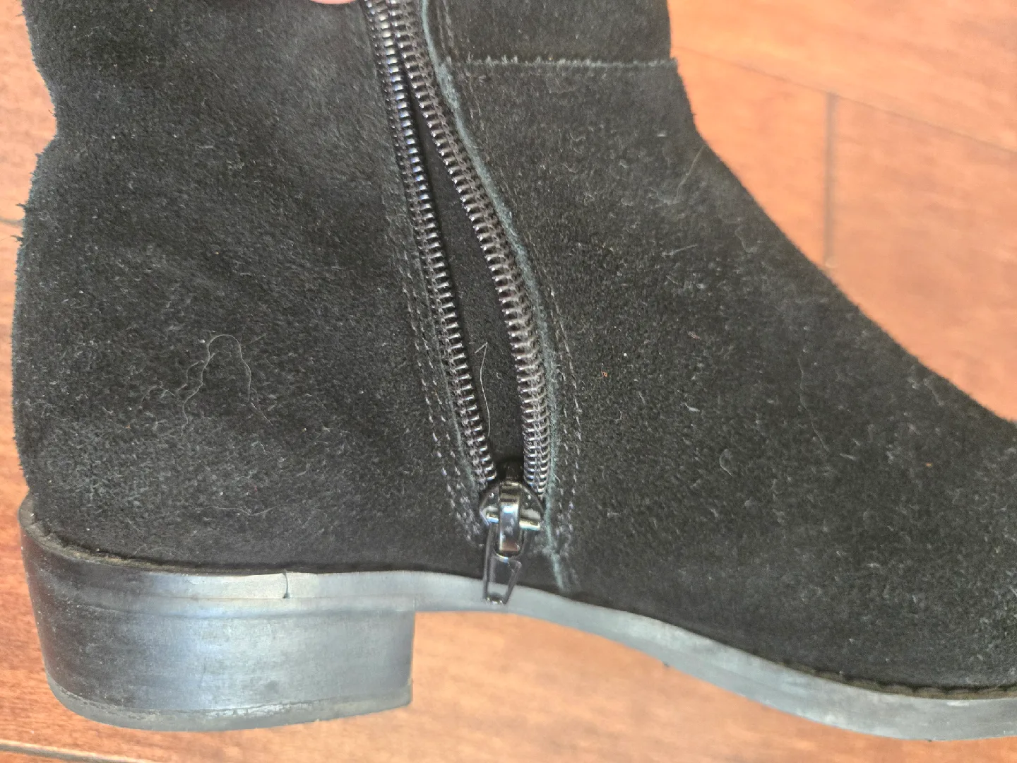K&M Black Suede Ankle Boots - Size 7.5M image indicator(4)
