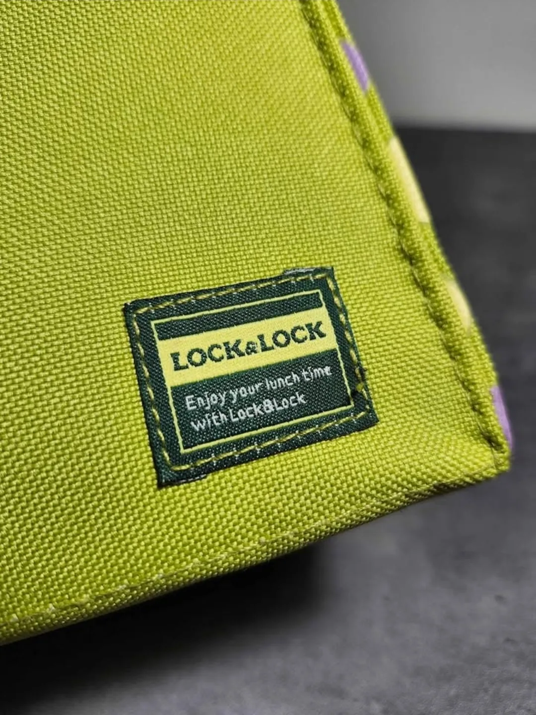 Small Lock & Lock Insulated Lunch Bag image indicator(5)
