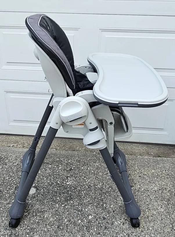 Chicco Polly Highchair Black image indicator(4)