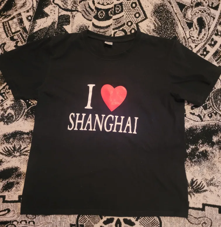 MIRAN 'I ❤️ SHANGHAI' Black T-Shirt (Size M)🥕 Freecycle thumbnail